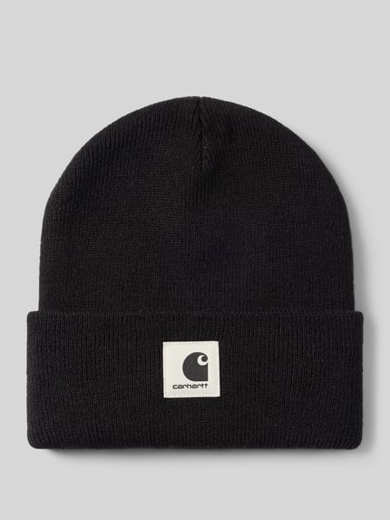 Produktfoto, schwarze Beanie mit breitem Umschlag und Label-Patch, Modell 'Ashley' von Carhartt Work In Progress, grobe Stricktextur