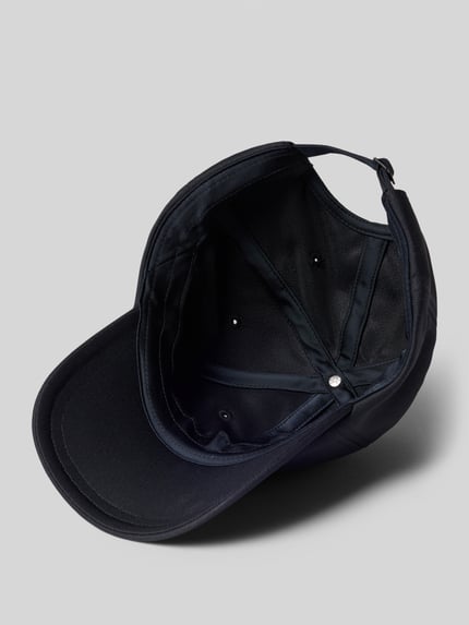 Produktfoto, Cap mit Logo-Stitching von Under Armour in dunklem Blau, glatte Oberfläche, Damen Cap von Under Armour