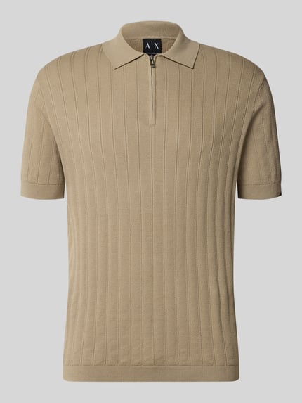Produktfoto, Regular Fit Poloshirt mit Reißverschluss von ARMANI EXCHANGE in Beige mit Strukturmuster und kurzem Stehkragen, Herrenmode.