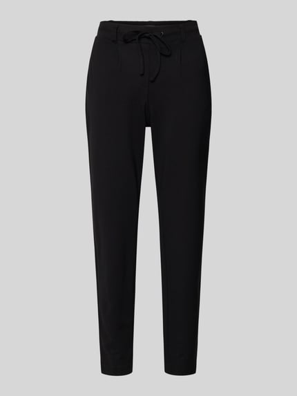 Produktfoto, Easy Pants mit Bundfalten von TOM TAILOR aus schwarzer Viskosemischung mit Stretch-Anteil, schmal zulaufendes Bein, elastischer Einsatz am Bund, Tunnelzug, französische Eingrifftaschen, Zierleiste am Gesäß, 71 cm Innenbeinlänge, 72 cm Bundweite bei Größe 36/32.