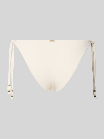 Produktfoto, Figi bikini z dodatkiem streczu w kolorze kremowym, mieszanka materiałów, detal z logo, model 'MASSA' od Banana Moon.
