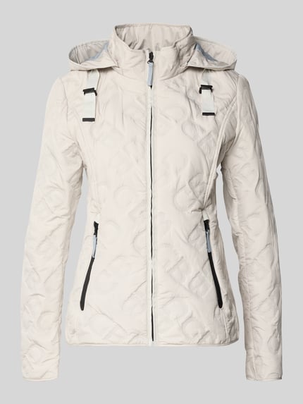 Produktfoto, Jacke mit Stehkragen und Reißverschlusstaschen von Gil Bret aus reiner Baumwolle in hellem Farbton, taillierter Schnitt, strukturierte Oberfläche, Kapuze mit Tunnelzug, Weatherprotection, schwarze Reißverschlusstaschen, figurbetontes Design, Rückenlänge 61 cm, Schulterbreite 37 cm, Brustweite 50 cm, Ärmellänge 64 cm