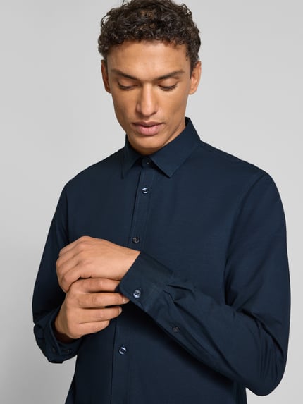 Matinique Slim Fit Freizeithemd mit Kentkragen Modell 'trostol' Marine 3