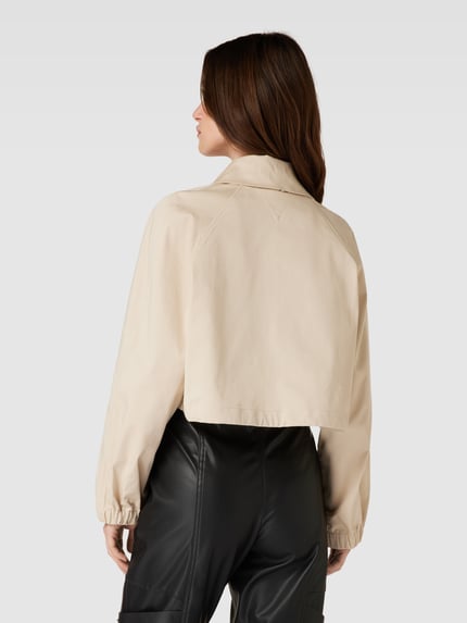 Tommy Hilfiger Cropped Jacke mit Knopfleiste Beige 5