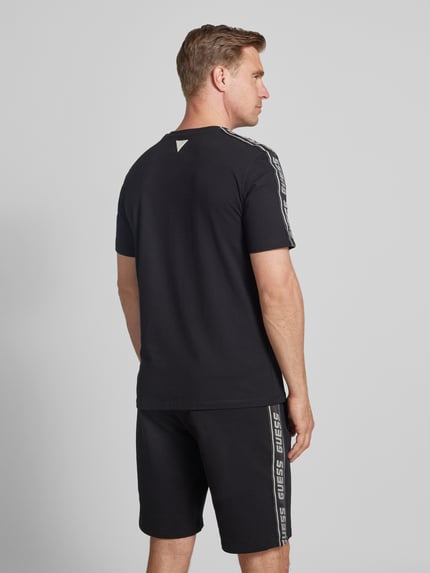 GUESS Activewear T-Shirt mit Label-Detail Black 5