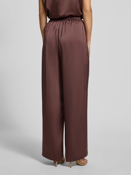 HUGO Relaxed Fit Weite Hose aus Satin Schoko 5