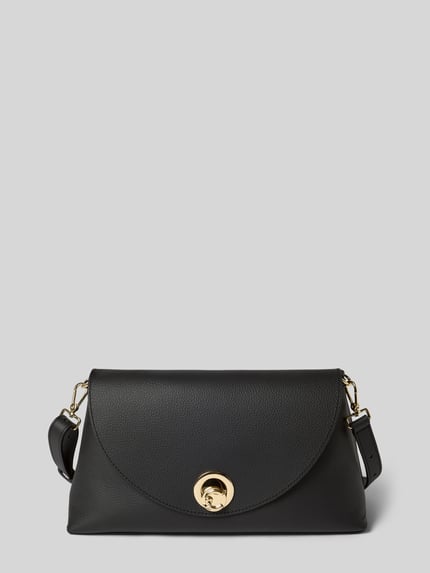 Produktfoto, torebka z naturalnej skóry Handtasche aus echtem Leder Modell 'NIKLA' von Coccinelle, czarna, struktura skóry, detal z logo, odpinany pasek na ramię, główna przegroda z klapką, kieszeń wewnętrzna zapinana na zamek błyskawiczny, Szerokość w rozmiarze 1: 25 cm, Długość w rozmiarze 1: 17 cm, Głębokość w rozmiarze 1: 11 cm, Długość paska na ramię w rozmiarze 1: 88 cm