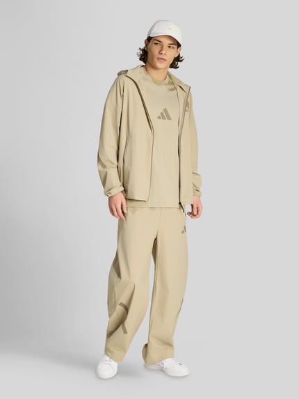 adidas Sportswear t-shirt o kroju regular fit z czystej bawełny Khaki 1