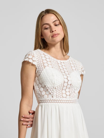 LUXUAR FASHION Suknia ślubna z kwiatową koronką Écru 3