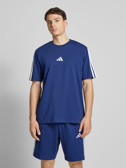 adidas Sportswear T-Shirt mit Label-Print Marine 4