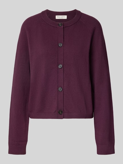Produktfoto, Regular Fit Strickjacke mit Raglanärmeln von MARC O'POLO in unifarbenem Dunkellila, Strickoptik, einreihige Knopfleiste.