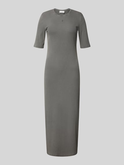 Produktfoto, Körpernahes Freizeitkleid aus Baumwoll-Mix Modell 'SEHAARAA' von Armedangels in Grau, Used-Look, Midi-Länge, Ripp-Struktur