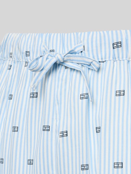 Productfoto, Comfort Fit Pyjama Shorts aus reiner Viskose van TOMMY HILFIGER met blauw-wit streeppatroon, logo-stiksel, elastische tailleband, popeline structuur
