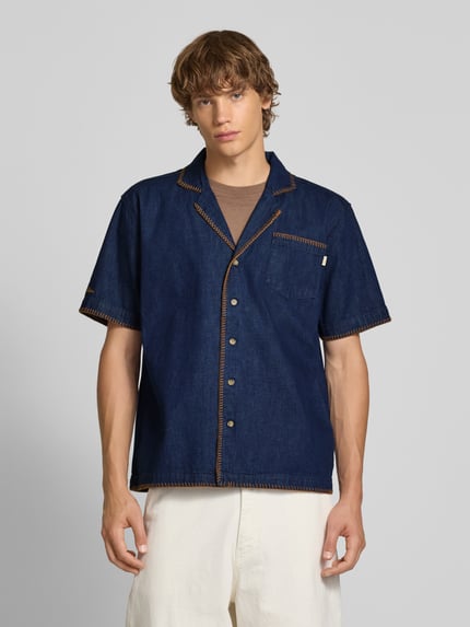 BLKVIS Koszula jeansowa o kroju relaxed fit z kieszenią na piersi Jeansowy niebieski 4