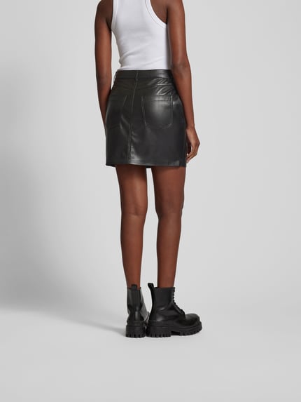 Nanushka Minirok in leerlook Zwart - 5