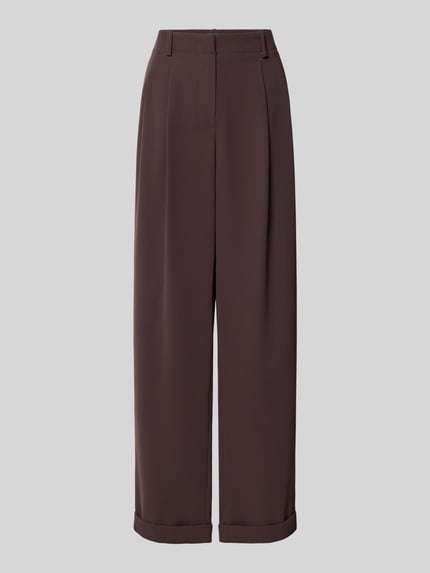 Produktfoto, Relaxed Fit Stoffhose mit Kellerfalten von Armani Exchange, brązowe spodnie materiałowe z kontrafałdą, wpuszczane kieszenie, kieszenie z tyłu, zapięcie na guzik i zamek błyskawiczny, nogawki z mankietem, Szerokość w rozmiarze 36: 42 cm, Długość wewnętrzna nogawki w rozmiarze 36: 78 cm
