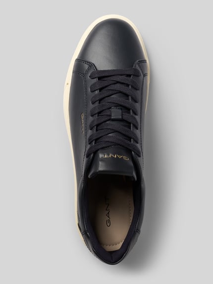 Produktfoto, Sneaker aus echtem Leder Modell 'Julien' von Gant, ciemnogranatowy, zaokrąglony krój, logo, sznurowane, podeszwa z bieżnikiem, wysokość obcasa 3 cm, wysokość cholewki 8 cm, szerokość w rozmiarze 44: 9 cm