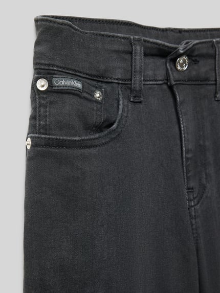 Calvin Klein Jeans Jeansy z prostą nogawką i detalem z logo Czarny 2