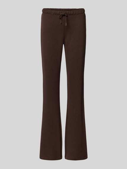 Produktfoto, Flared Sweatpants aus reiner Baumwolle von REVIEW in Braun, elastischer Bund mit Tunnelzug, seitliche Eingrifftaschen, Produktfoto