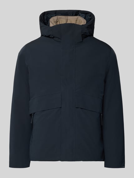 Produktfoto, dunkelblaue Jacke mit Kapuze und Pattentaschen Modell 'LAMOON' von JACK & JONES Premium, Regular Fit, glatte Struktur