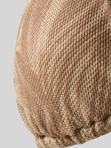 Produktfoto, Bikini-Oberteil in Triangel-Optik Modell 'Zoe' von Guess aus Elastischer-Material-Mix mit Allover-Animal-Print, strukturierte Oberfläche, sand-beige Farbtöne