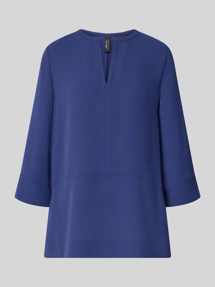 Produktfoto, Regular Fit Bluse mit V-Ausschnitt und 3/4-Arm von Marc Cain in sattem Blau, glatte Oberfläche, Teilungsnähte, Rückenlänge 71 cm, Ärmellänge 51 cm, Größe 36