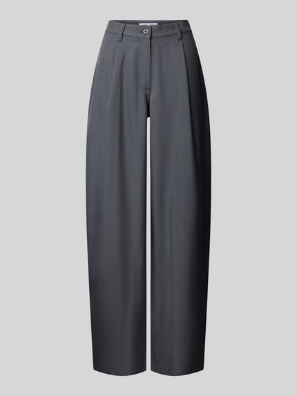 Wide Fit Stoffhose mit Bundfalten Modell 'Harper' Shop The Look MANNEQUINE