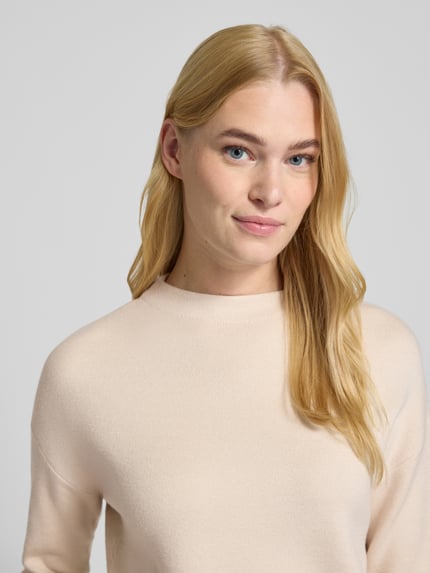 Christian Berg Woman Oversized Strickpullover mit geripptem Stehkragen Stein 3