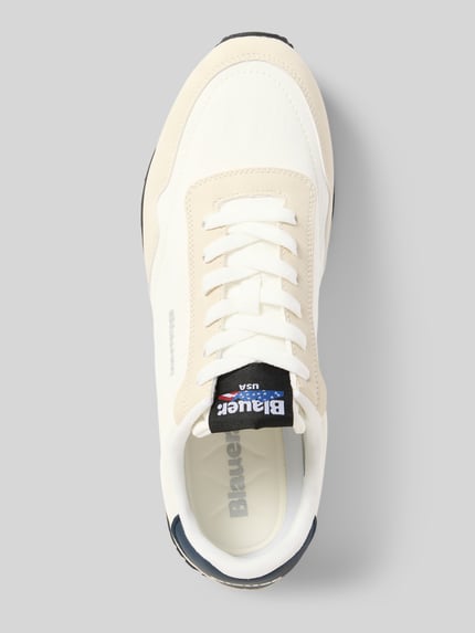 Produktfoto, Sneaker mit Logo-Detail Modell 'Falcon' von Blauer USA, Cremefarben und Weiß, abgerundete Passform, Profilsohle, Schnürverschluss, Absatzhöhe 3 cm, Schafthöhe 9 cm, Schaftweite 10 cm, Herren Sneaker