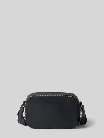 Productfoto, zwarte Handtasche met Schulterriemen Modell 'MALONE' van Michael Kors, ritsvak, labeldetail, rechthoekige vorm, gladde textuur, heren, breedte 21 cm, lengte 14 cm, diepte 6 cm, schouderriem 104 cm