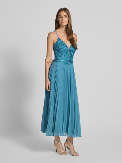 VM by Vera Mont Cocktailkleid mit Spitzenbesatz und Plisseefalten Hellblau 1