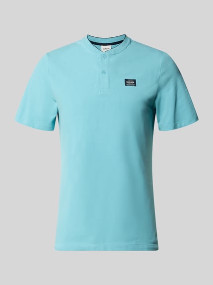 Productfoto, Regular Fit Poloshirt uit katoenmix van s.Oliver RED LABEL, effen turquoise, korte mouwen, piquéstructuur, label patch, Henley-hals, 2-knoopsluiting.