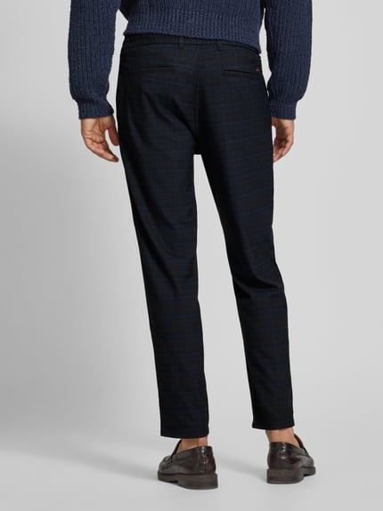 BOSS Orange Tapered fit chino met strikceintuur Marineblauw - 5