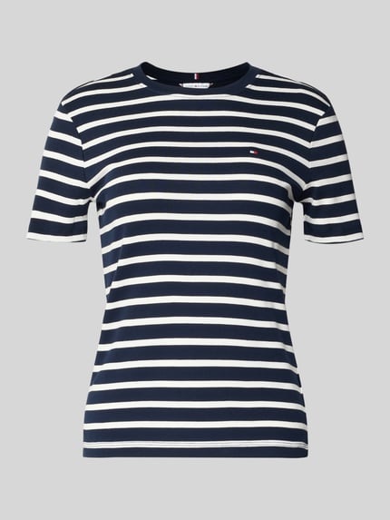 Produktfoto, Slim Fit T-Shirt aus reiner Baumwolle von Tommy Hilfiger, Optik: Unifarben mit Logo-Stitching, Jersey, Kurzarm, Rundhals.