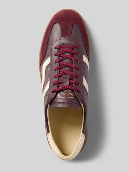 Productfoto, sneakers van echt leer model 'Cuzmo' van GANT in bordeauxrood met beige details, Heren sneakers van GANT
