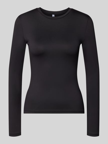 Produktfoto, schwarzes Slim Fit Langarmshirt mit Rundhals-Ausschnitt Modell 'LULA' von PIECES, glatte Oberfläche, Damen Langarmshirt