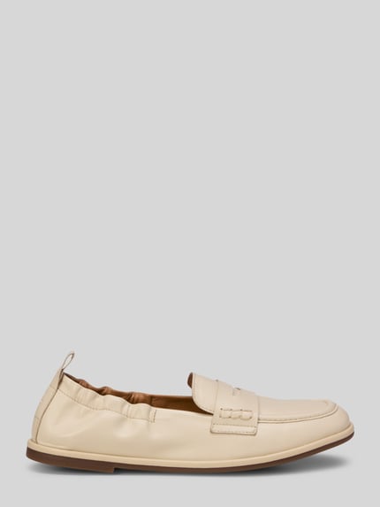 Produktfoto, Loafer mit elastischer Fersenkante Modell 'ALVA' von Marc O’Polo in Optik: Unifarben, Schuhspitze: Abgerundet, Absatzform: Flach, Material: Echtleder