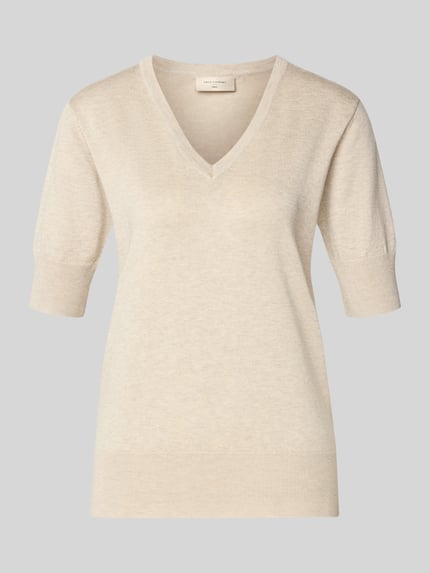 Produktfoto, Strickshirt mit V-Ausschnitt Modell 'Katie' von FREE/QUENT, beige, glatte Textur, Regular Fit, Viskose-Mix mit Stretch-Anteil