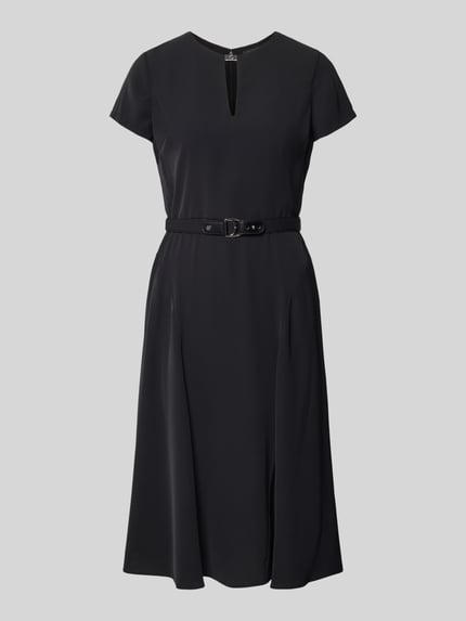 Produktfoto, czarne knielanges Kleid mit Taillengürtel von Lauren Ralph Lauren, taliowany krój, długość do kolan, matowa tkanina