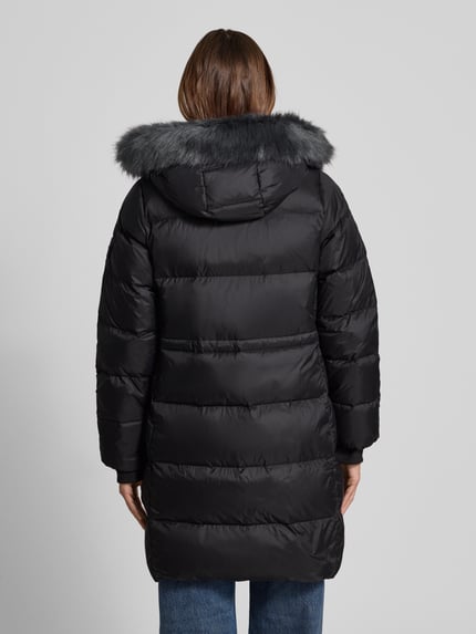Calvin Klein Womenswear Płaszcz pikowany o kroju regular fit z zamkiem błyskawicznym dwustronnym Czarny 5