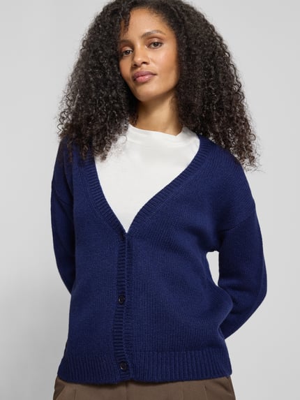 Fynch-Hatton Relaxed Fit Cardigan aus reiner Wolle in Strick-Optik Marine 3