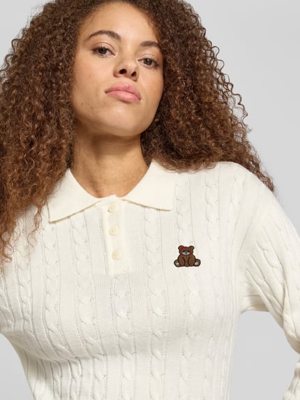 ONLY Regular Fit Poloshirt mit Teddy-Applikation Offwhite Melange 3