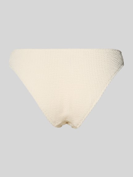 Produktfoto, Bikini-Slip mit Strukturmuster Modell 'SKIN SAND' von Neo Noir, Regular-Fit, elastischer Bund, sandfarbene Textur.