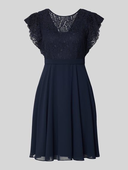 Cocktailkleid mit Rundhalsausschnitt Shop The Look MANNEQUINE