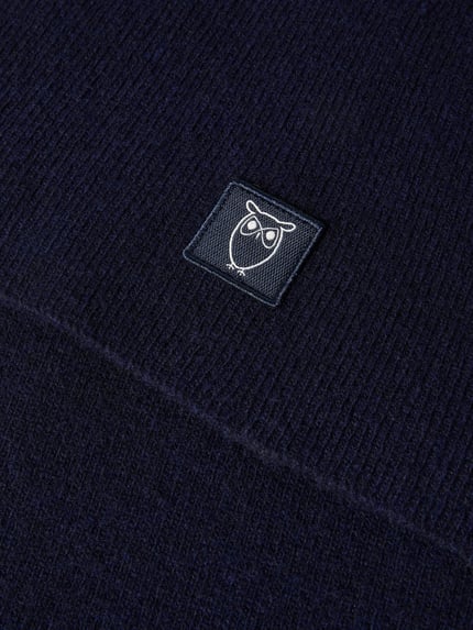KnowledgeCotton Apparel Wollschal mit Label-Detail Marine 2