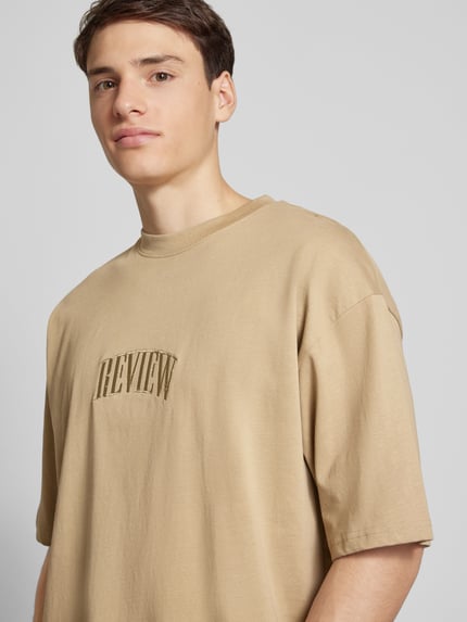 REVIEW T-shirt z wyhaftowanym logo Szarobrązowy 3