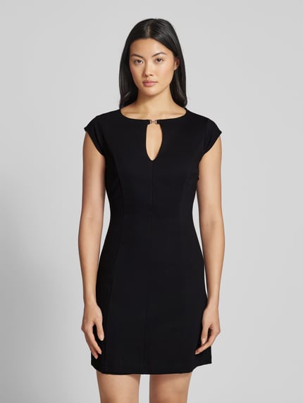 GUESS Sukienka mini z wycięciem w kształcie łezki model ‘DOROTEA’ Czarny 4