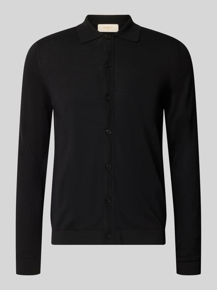 Produktfoto, schwarze Strickjacke mit Polokragen, Knopfleiste, reine Baumwolle, Slim Fit, CAMICIA IN MAGLIA von MARKUP