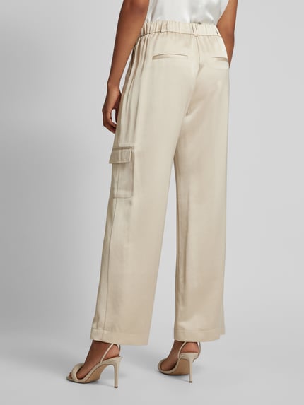 COMMA Regular Fit Bundfaltenhose mit Cargotasche Sand 5