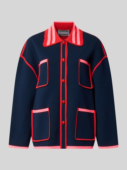 Produktfoto, donkerblauw gebreid jack met roze en rode accenten Relaxed Fit Strickjacke mit Viskose-Anteil Modell 'KOKORICO' van Essentiel Antwerp, Dames